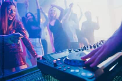 DJ für Firmenfeier
