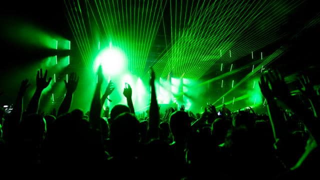 Diskjockey für Firmenfeiern